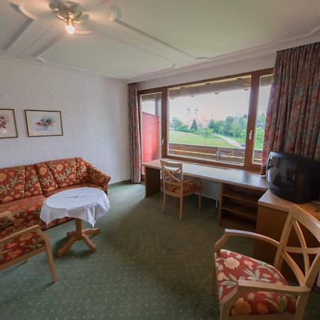 Hotel St. Ulrich Garni オットーベウーレン 部屋 写真