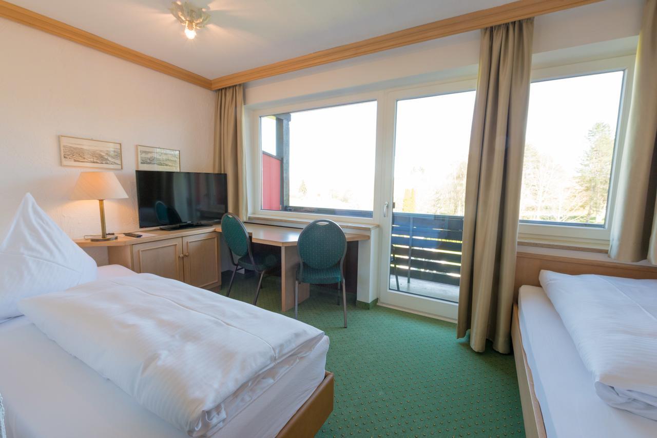 Hotel St. Ulrich Garni オットーベウーレン エクステリア 写真